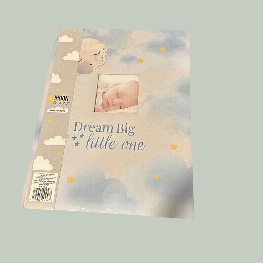 Newborn Infant‎ Baby Book Grey